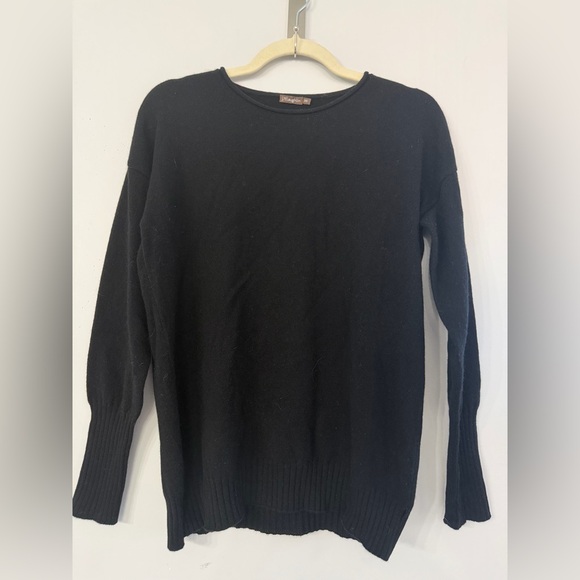 J. McLaughlin Sweaters - J. McLaughlin Women’s XS (measures larger) pure black roll neck cashmere sweater